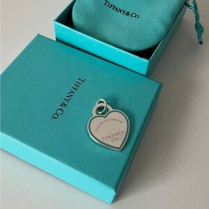 Tiffany & Co return to tiffany large blue outline heart charm pendant